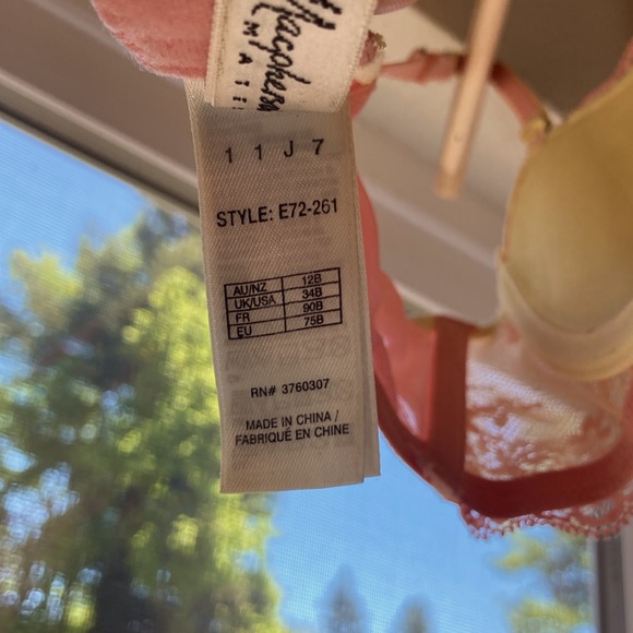 Women’s Elle Macpherson Dentelle lace in pink and pale yellow lace, size 34B - Picture 8 of 8